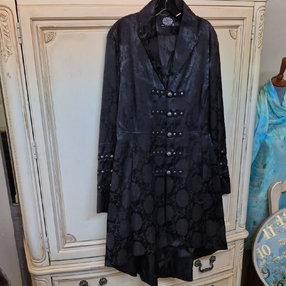 Hearts & Roses London - Brocade Coat